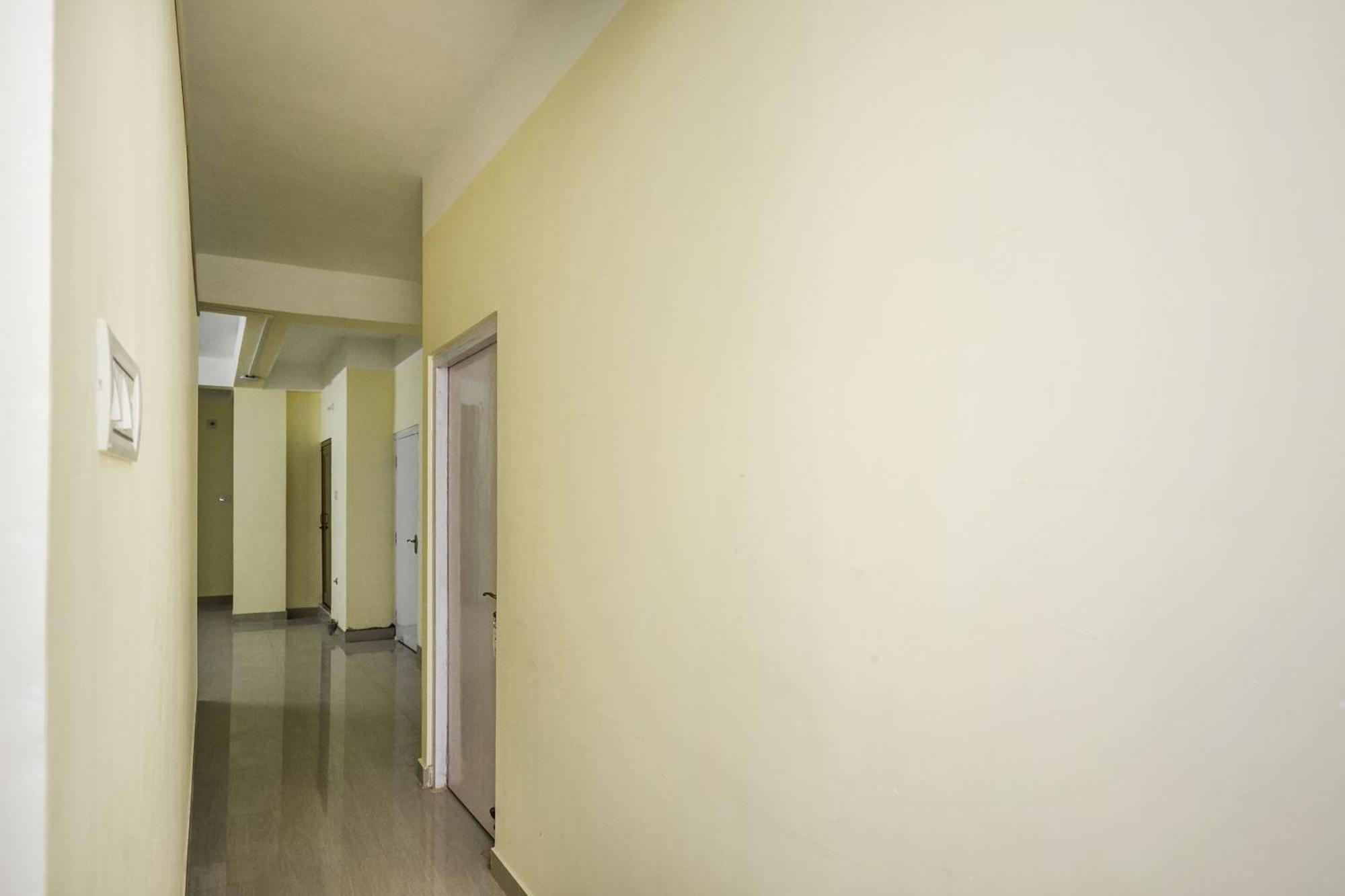 Hotel O Bimal Residency Dispur Exteriör bild