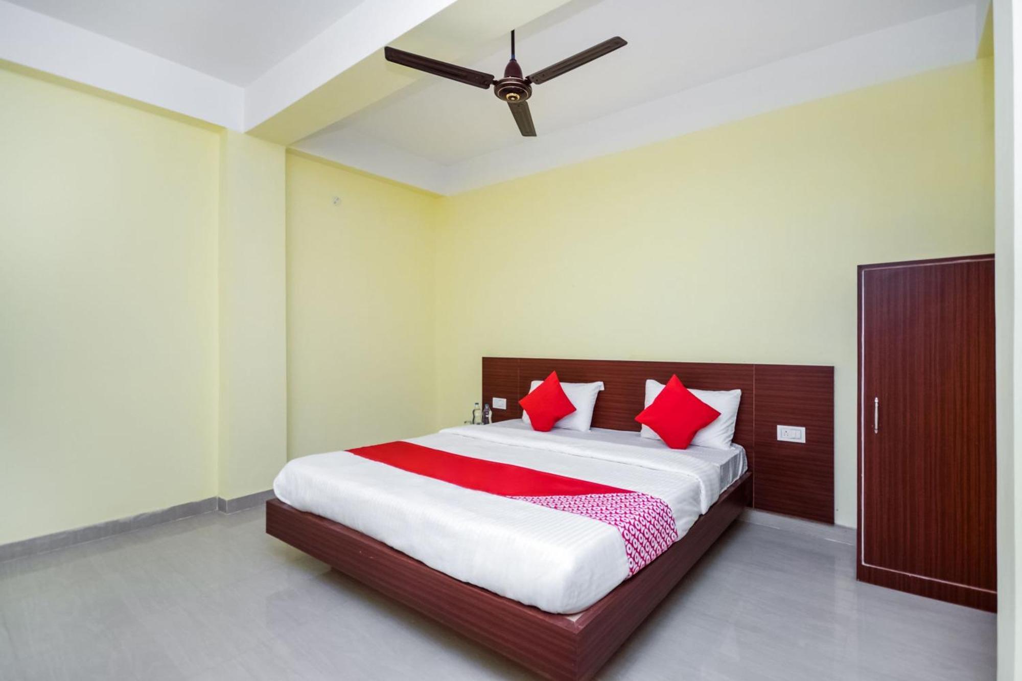 Hotel O Bimal Residency Dispur Exteriör bild